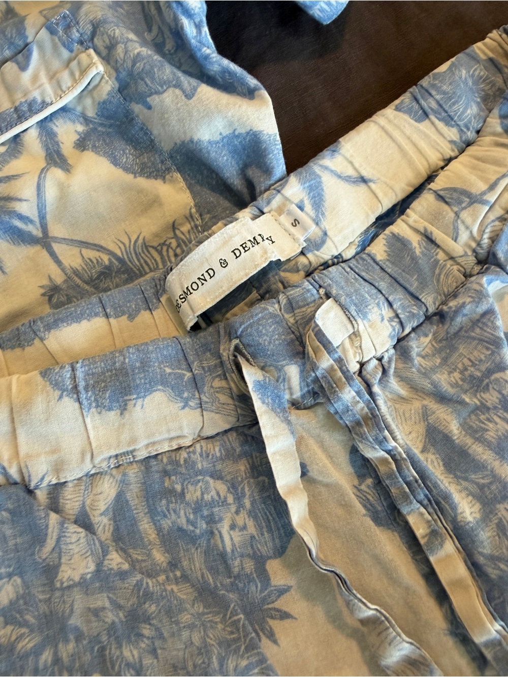 Desmond & Dempsey Loxodonta Blue Safari Short PJ Set - Picture 3 of 9
